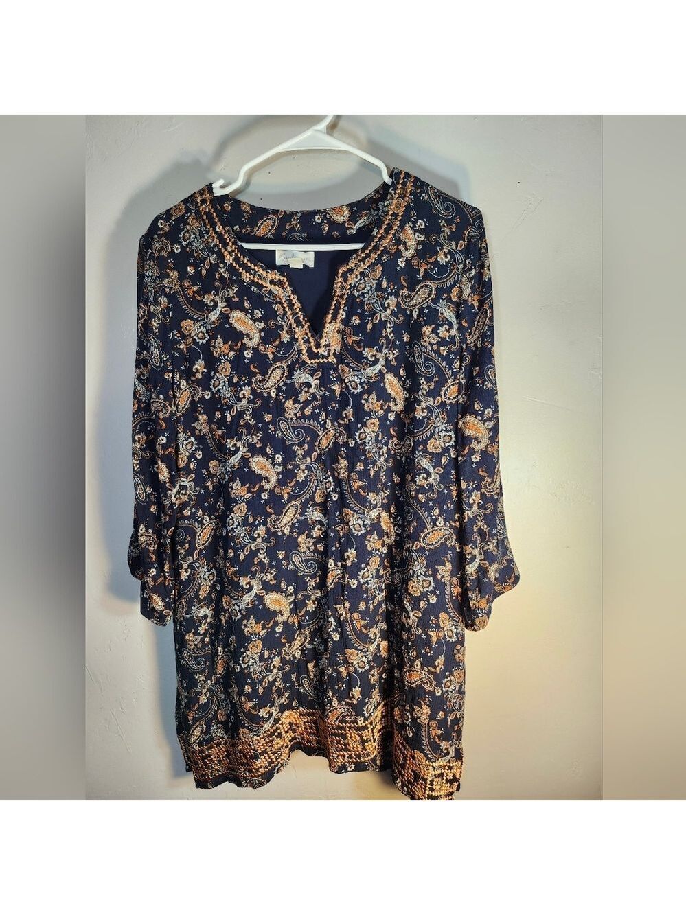 Magnolia Grace Elegant Navy Paisley Embroidered Tunic Top Sz L